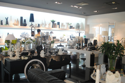 【【一件起批】簡約木架三頭金鳥|樹脂工藝品批發(fā)|家居裝飾品|混批】價(jià)格,廠家,圖片,塑料、樹脂工藝品,義烏市博西工藝品商行-